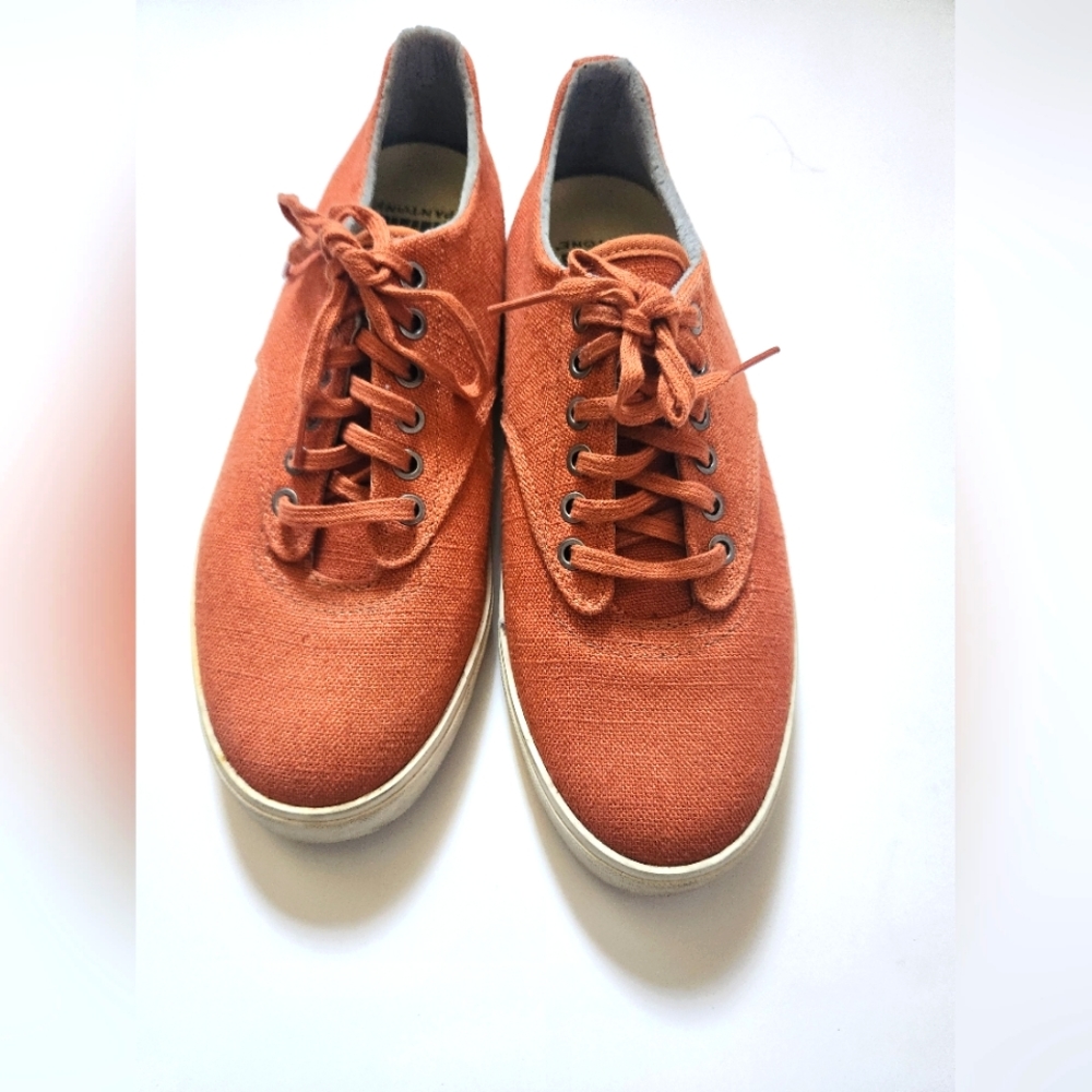 SeaVees. Mens 9.5